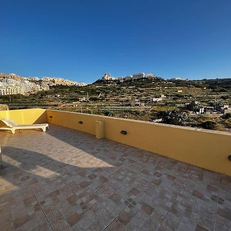 Conmal Penthouse In Mellieha Bay Leilighet Eksteriør bilde